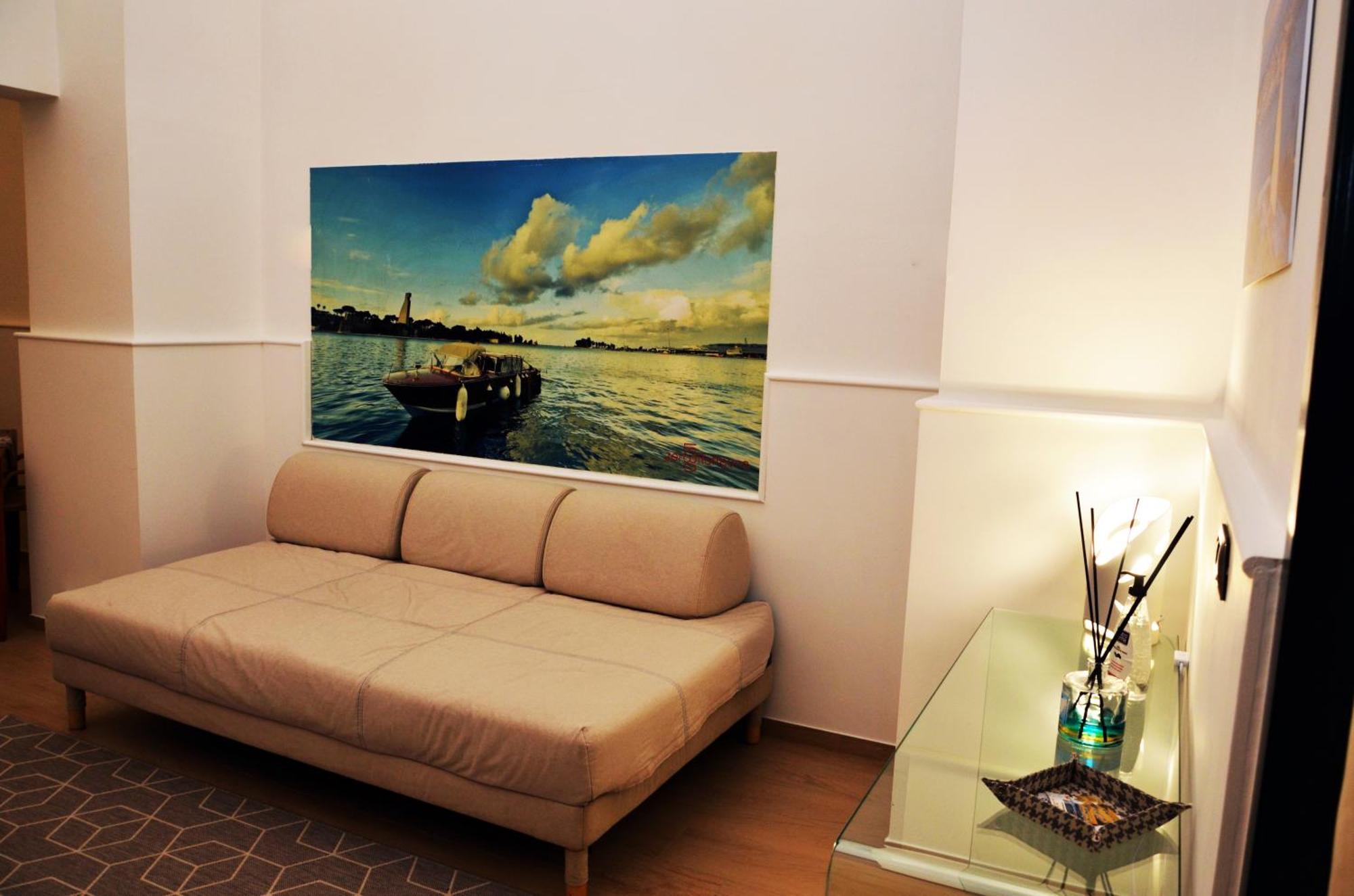 Conte Cavour Apartment Бриндизи Екстериор снимка