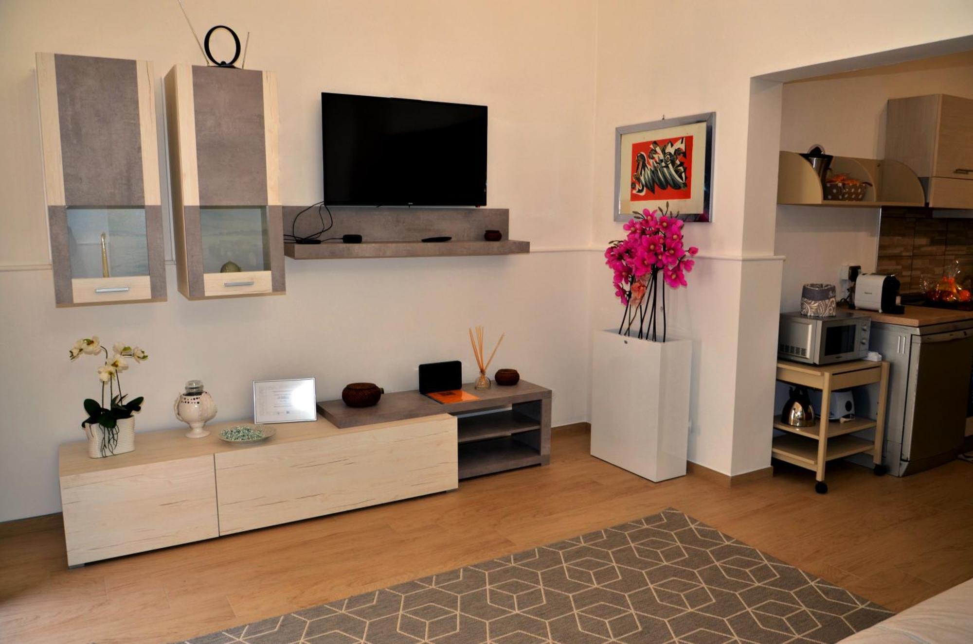 Conte Cavour Apartment Бриндизи Екстериор снимка