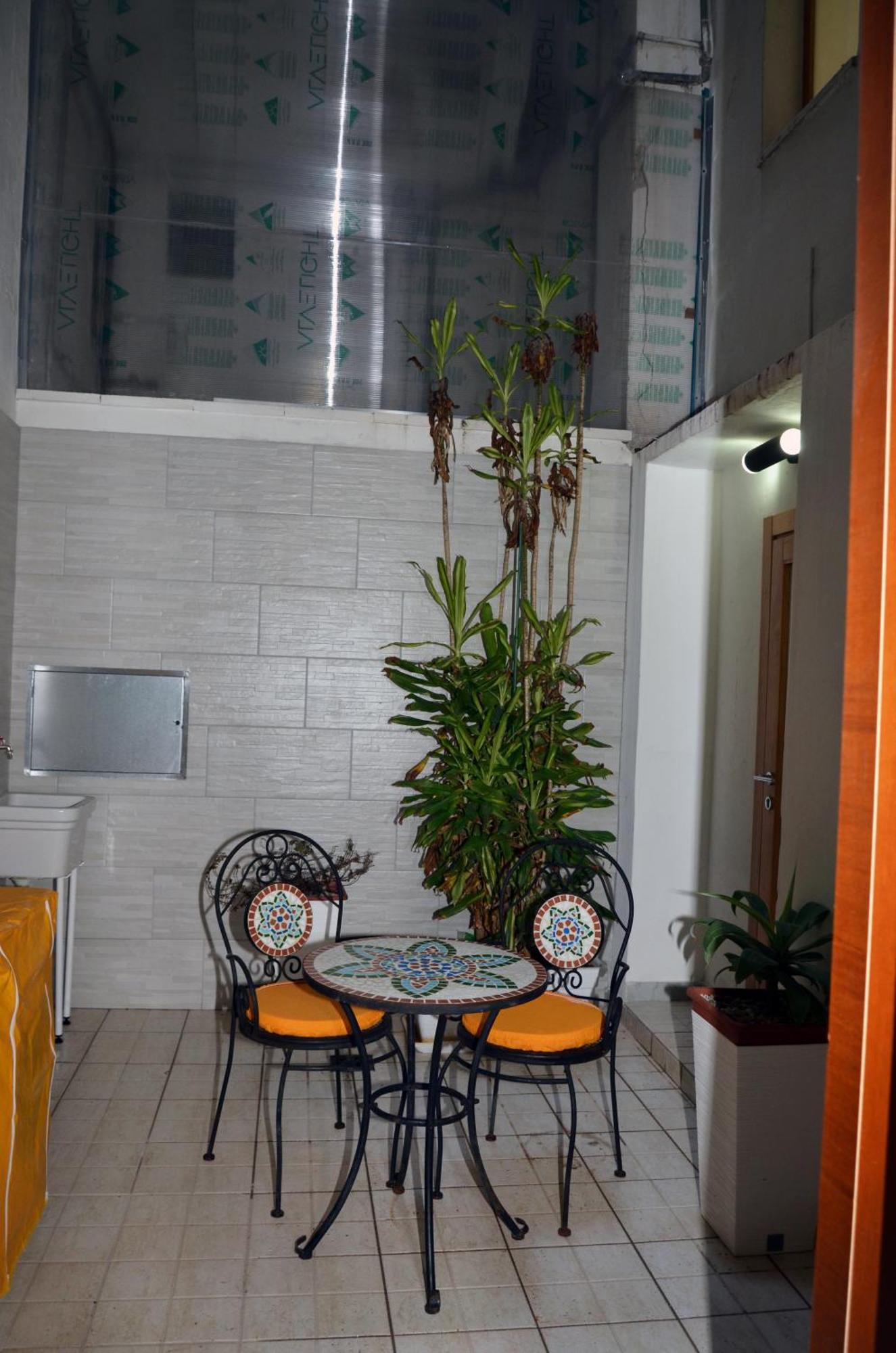 Conte Cavour Apartment Бриндизи Екстериор снимка